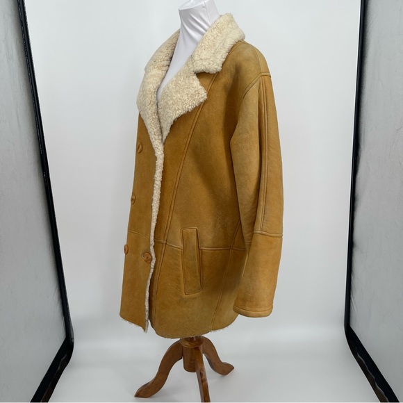 Calafate Shearling coat - Picture 7 of 16